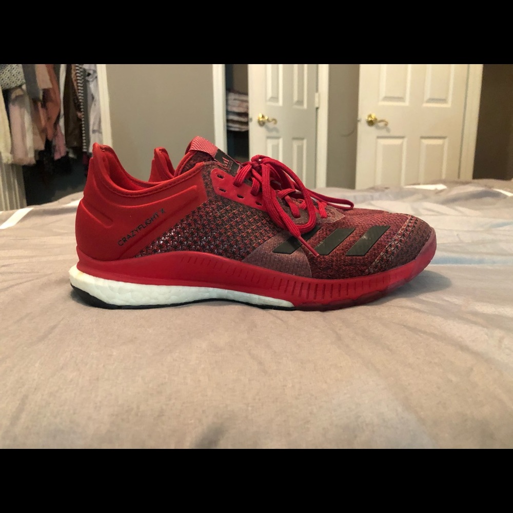 Volleyball shoes